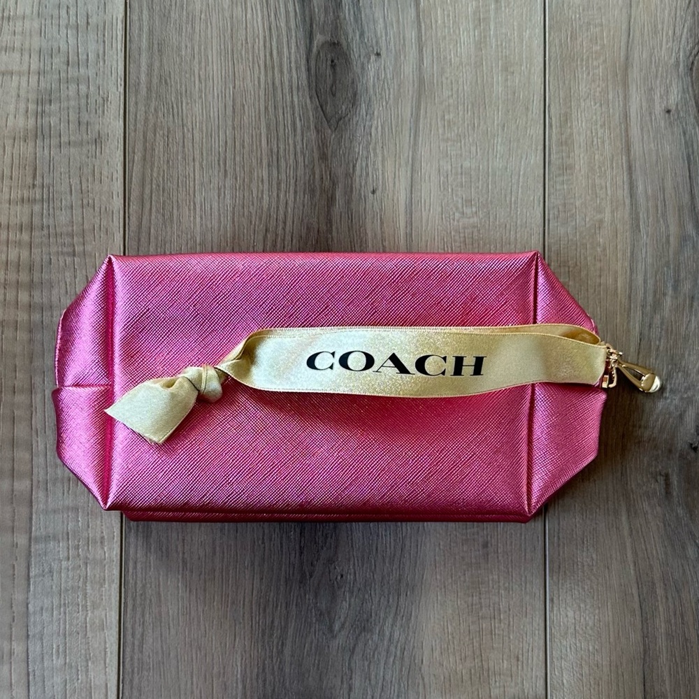 COACH PINK MAKEUP BAG!! BRAND NEW!!